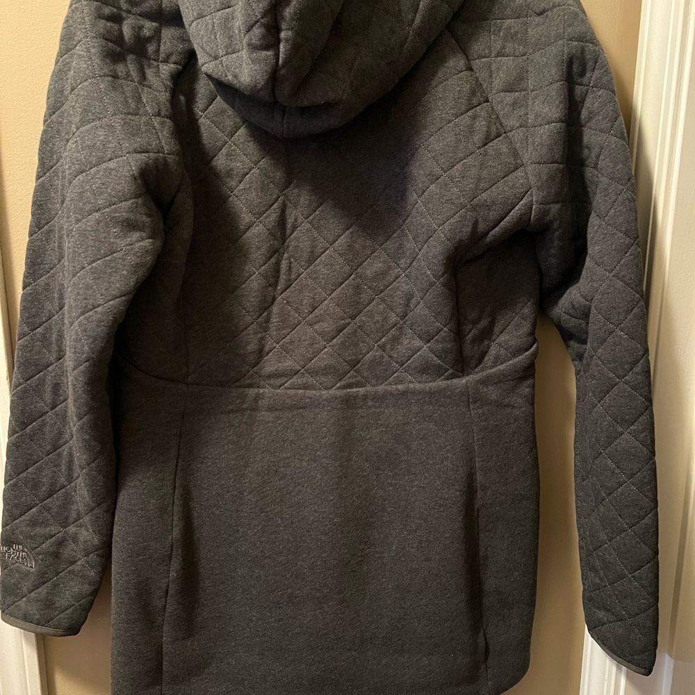 The North Face Graphite Quilted Jacket - Picture 4 of 4